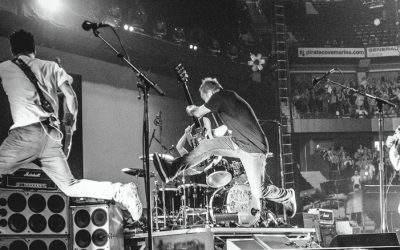 Pearl Jam Rocks Their Way To The Top Of Mid-Week’s Best-Sellers