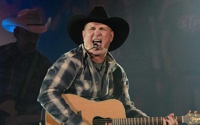 Garth Brooks Maintains No. 1 On Wednesday Best-Sellers