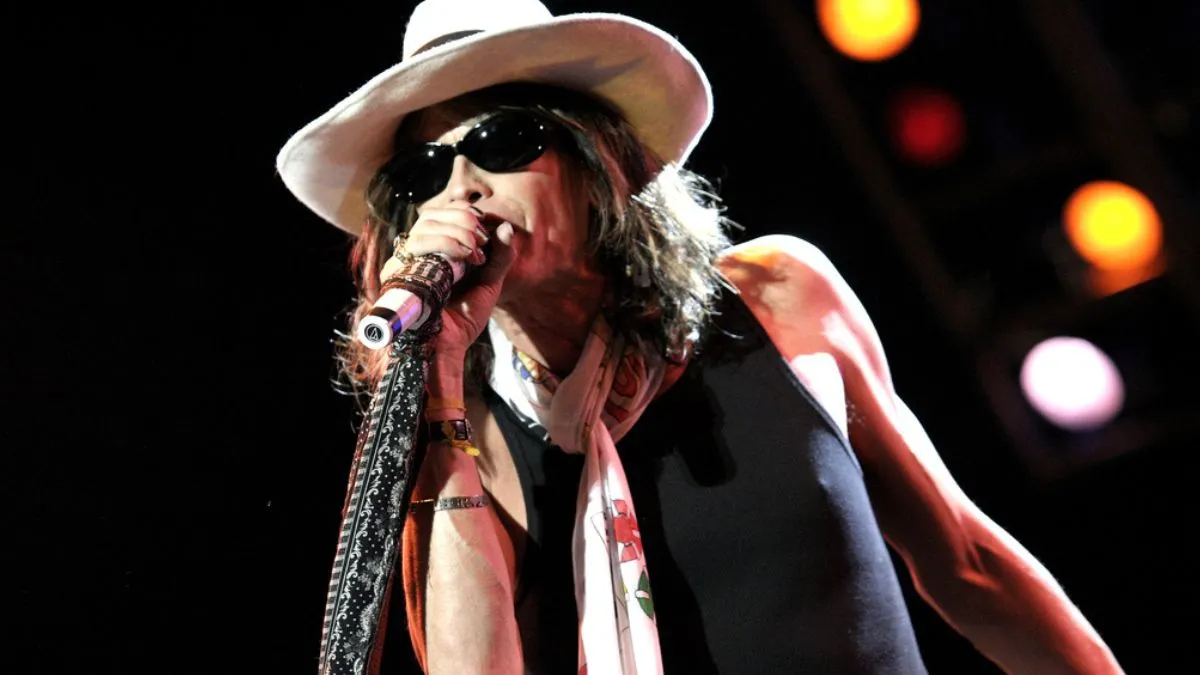 Steven Tyler of Aerosmith | Photo by daigooliva on Flickr via Wikimedia Commons