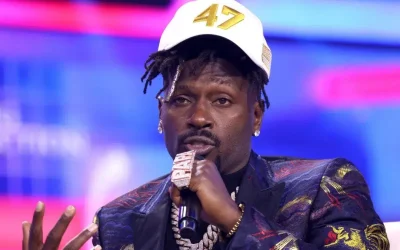 Former NFL Star Antonio Brown Allegedly Performing at Fyre Fest 2