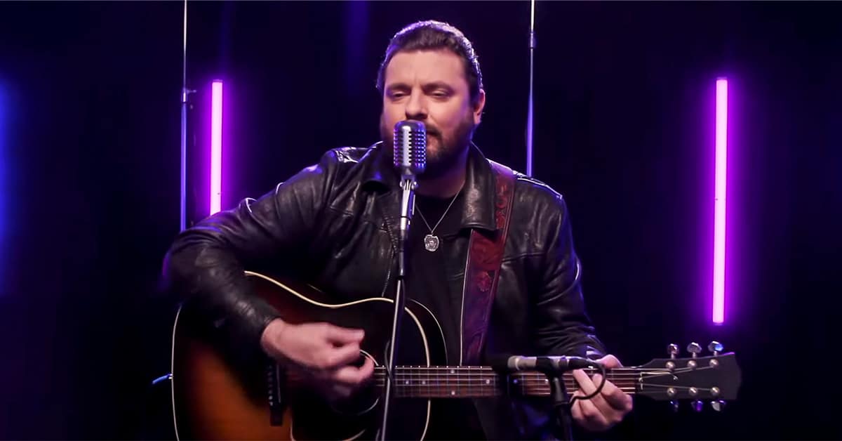 Chris Young Set to Play Maine Savings Amphitheater in Bangor