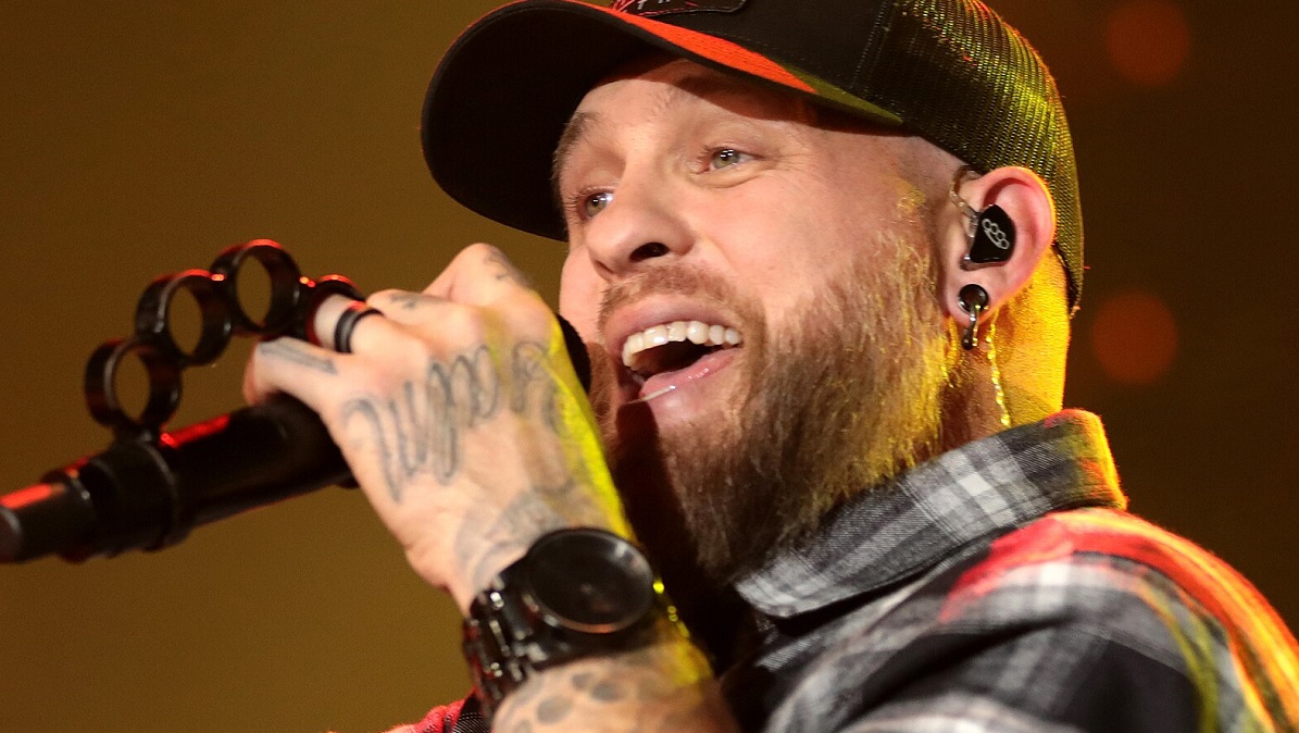 Brantley Gilbert performing at an event in Phoenix, Arizona | Phpto credit: Gage Skidmore via Wikimedia Commons