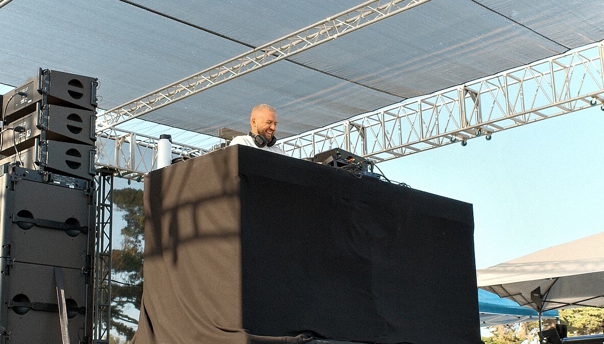 Chris Lake performing a set in 2025 | Photo credit: FlyingKangeroo via Wikimedia Commons
