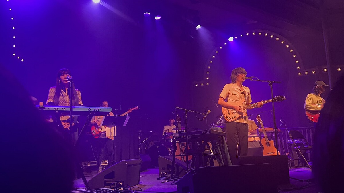 Lamp performing at the McMenamin’s Crystal Ballroom in October 2024 via Wikimedia Commons