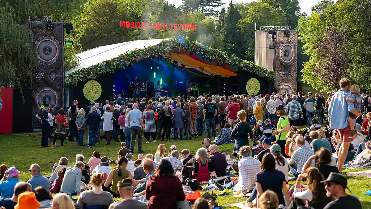 Moseley Folk Festival Birmingham (Photo: Raph_PH, CC BY 2.0, via Wikimedia Commons)