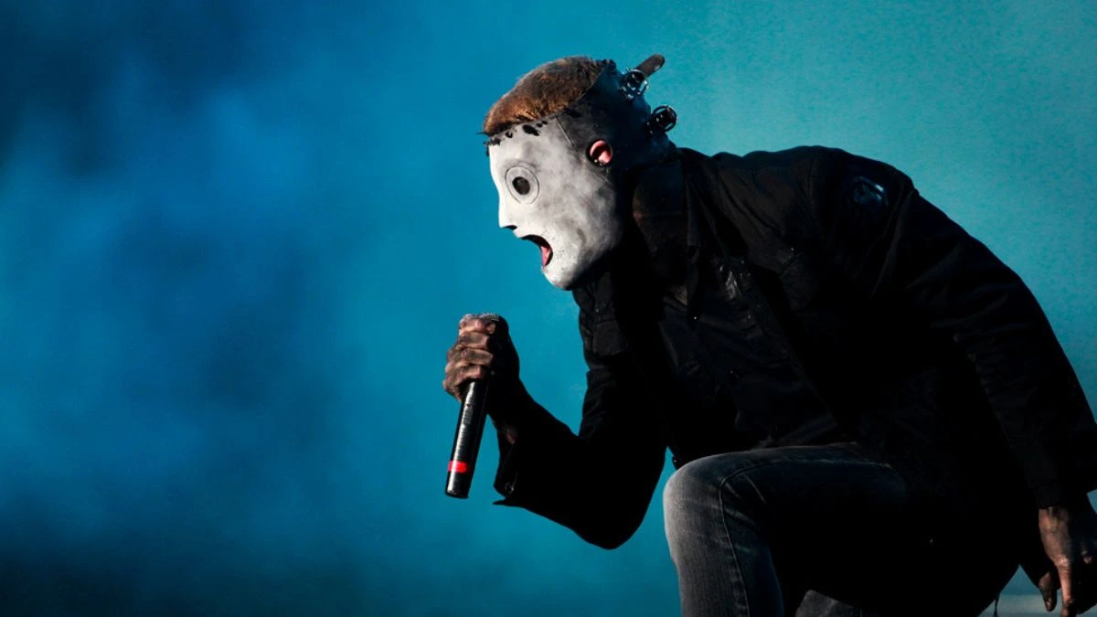 Corey Taylor of Slipknot | Photo by José Goulão from Lisbon, Portugal, CC BY-SA 2.0, via Wikimedia Commons
