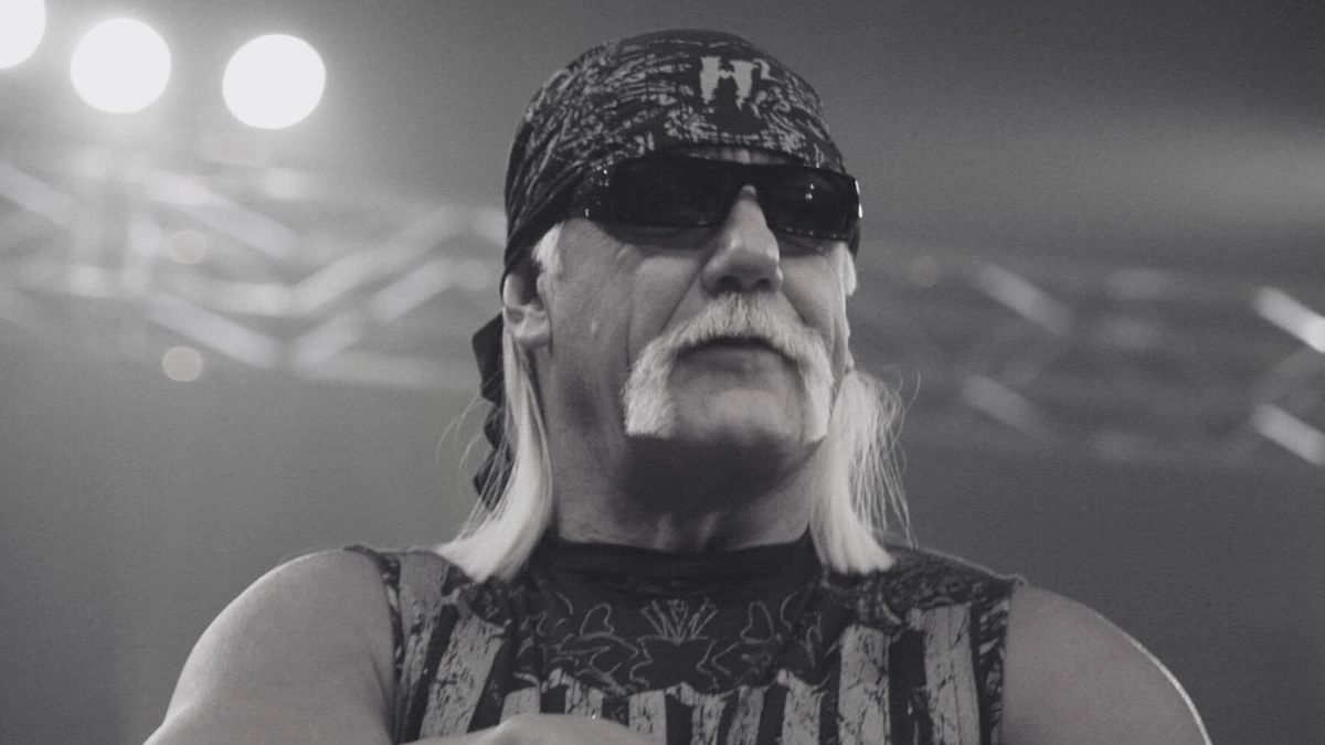 Hulk Hogan | Photo by Mike Kalasnik, CC BY-SA 2.0, via Wikimedia Commons