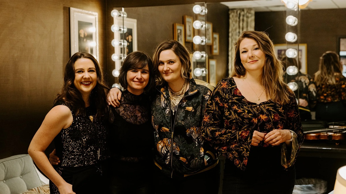 Della Mae via the band's website
