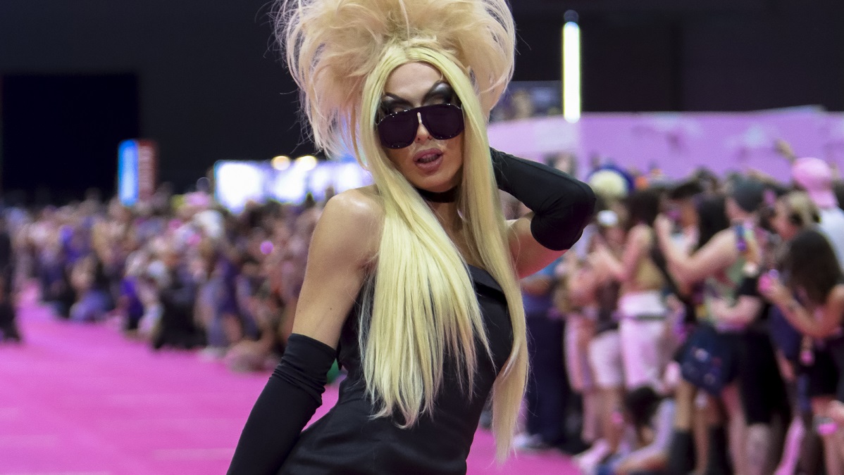 Alaska Thunderfuck, RuPaul DragCon 2022 | Photo credit: DVSROSS via Wikimedia Commons