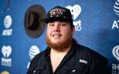 Luke Combs Dominates Wednesday Best-Sellers