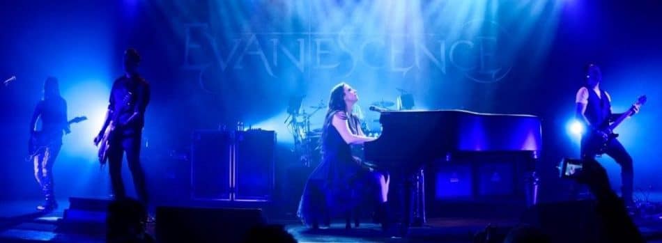 evanescence performing at the Wiltern in Los Angeles