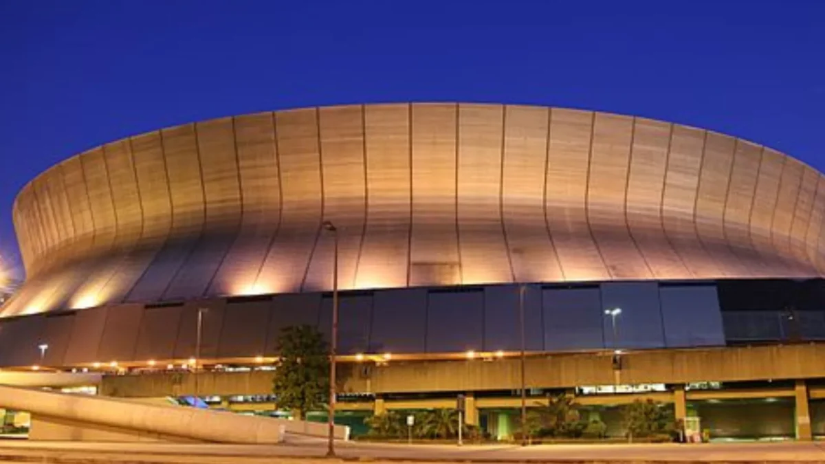 Louisiana Superdome | Photo by Daniel Schwen via Wikimedia Commons
