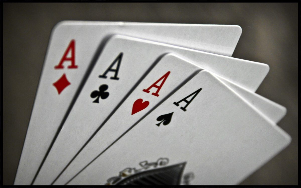 poker four aces
