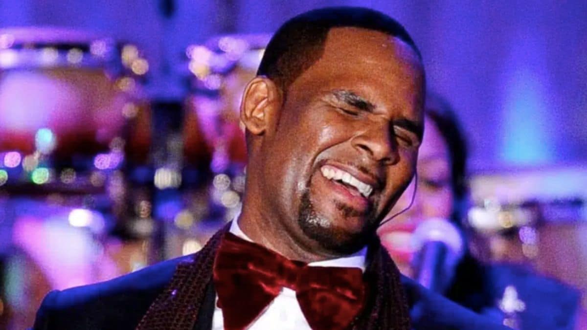 R. Kelly, Universal Music Group Ordered To Pay $500K To Victims In Royalties