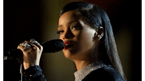 Rihanna sings during The Concert for Valor in Washington, D.C. Nov. 11, 2014. DoD News photo by EJ Hersom via Wikimedia Commons
