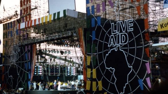 Live Aid at JFK Stadium, Philadelphia, 1985 | Photo by Squelle via Wikimedia Commons
