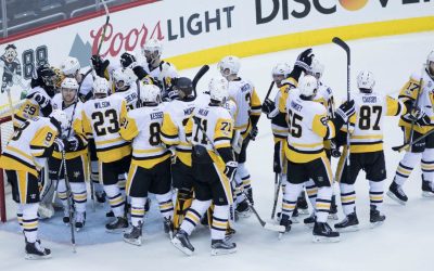 Pittsburgh Penguins Hand-Deliver Season Tickets To Fans