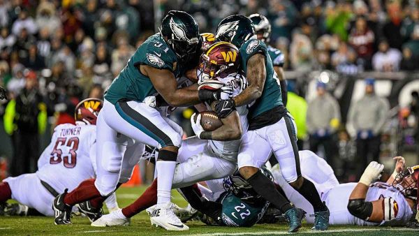 Washington Commanders vs Philadelphia Eagles All-Pro Reels, CC BY-SA 2.0 , via Wikimedia Commons