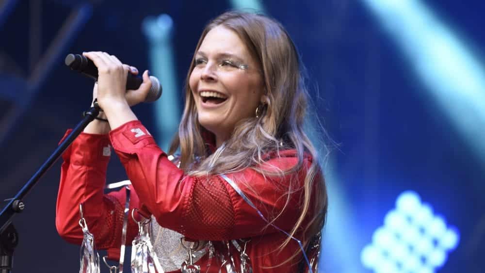 Maggie Rogers Plots 2019 Headlining Tour In Support of Debut Record