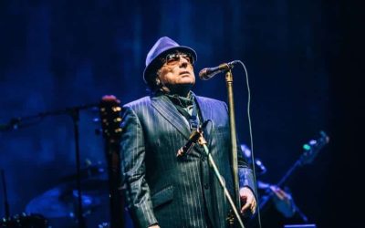 Packed Van Morrison Show Leads to Chaos, Long Queue Lines